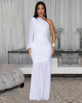 Sloping shoulder sexy gauze European style dress for women