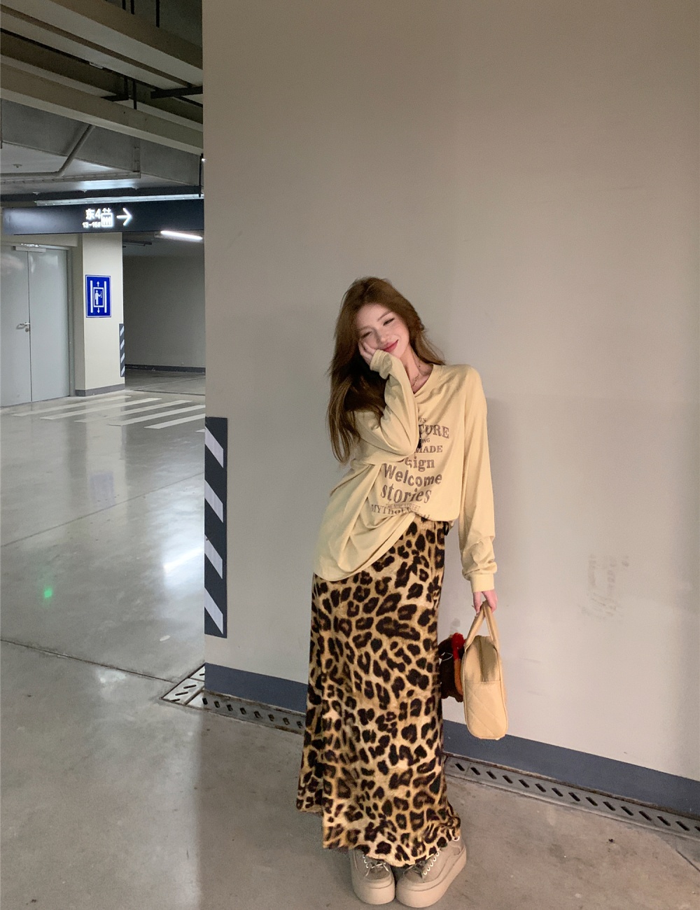 Casual minimalist T-shirt letters leopard skirt a set for women