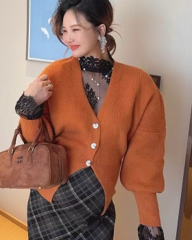 Fashion light sweater tender V-neck tops
