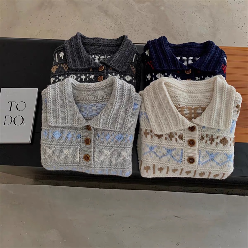 Jacquard tops inside the ride sweater for women