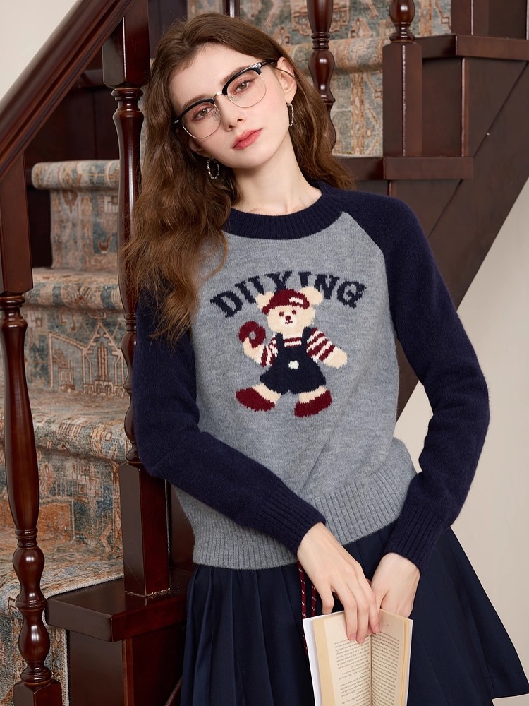 Mixed colors round neck spring jacquard raglan sleeve sweater