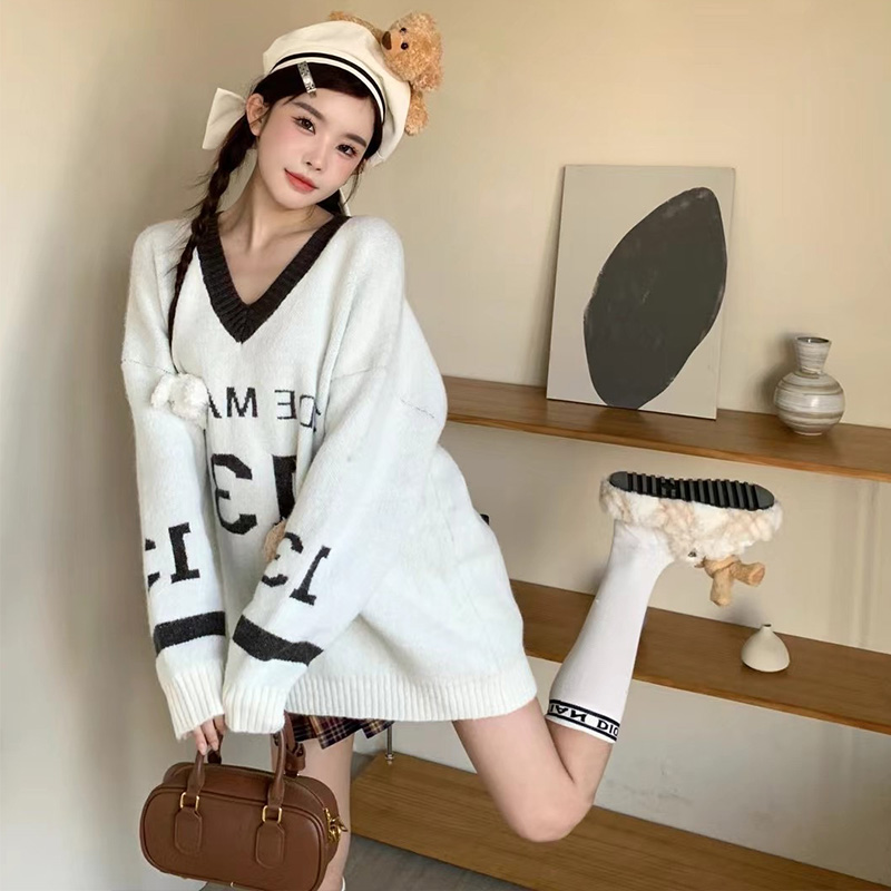 V-neck loose slim tops autumn and winter lazy sweater