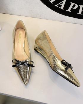 Pointed bow temperament slipsole shoes for women