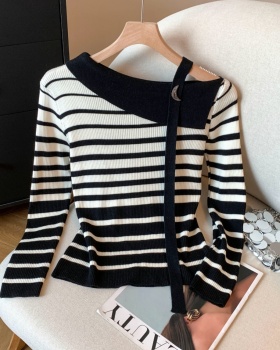 Sloping shoulder slim sweater mixed colors tops