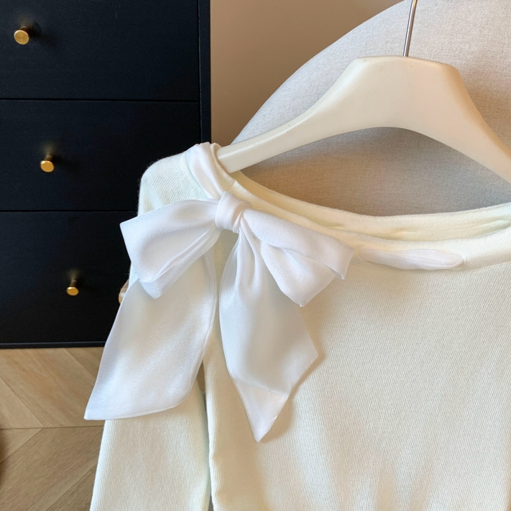 Slim scarves sloping shoulder bottoming shirt for women