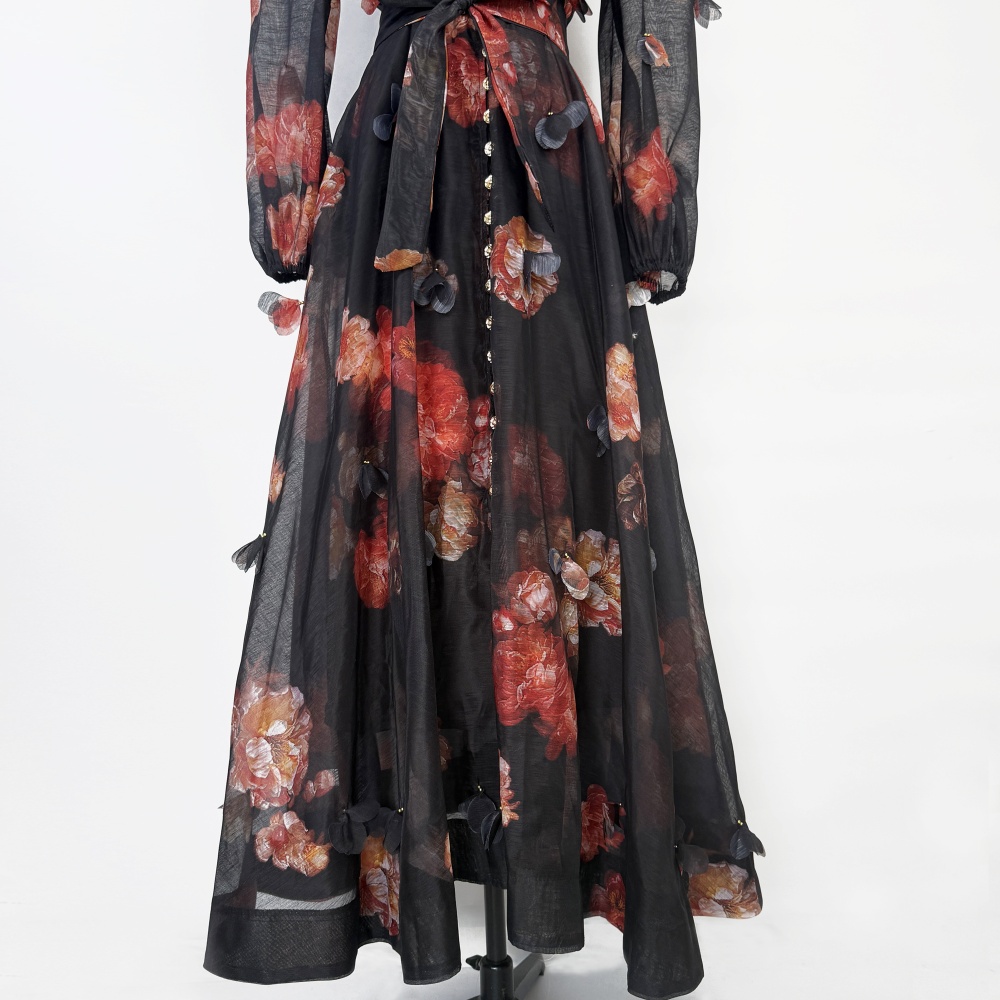 Big skirt long sleeve mood buckle long dress