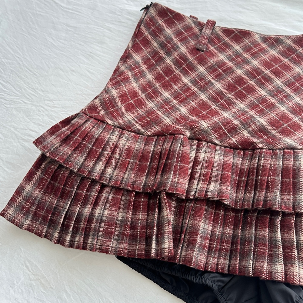 Aristocracy short skirt plaid tops a set for women