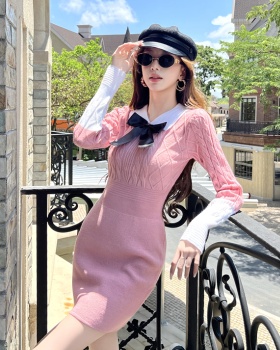 Long sleeve bow T-back doll collar sweater dress