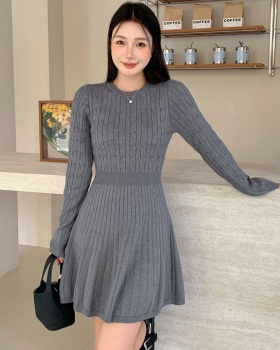 Gray long sleeve dress knitted temperament T-back