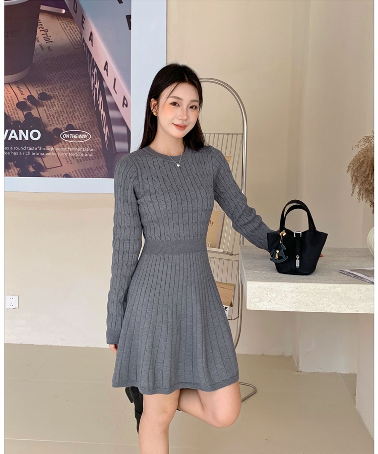 Gray long sleeve dress knitted temperament T-back