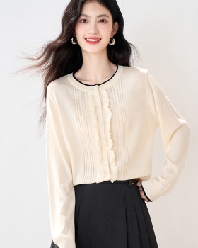 Long sleeve round neck apricot wood ear sweater for women