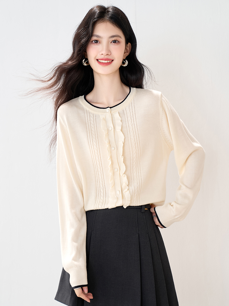Long sleeve round neck apricot wood ear sweater for women
