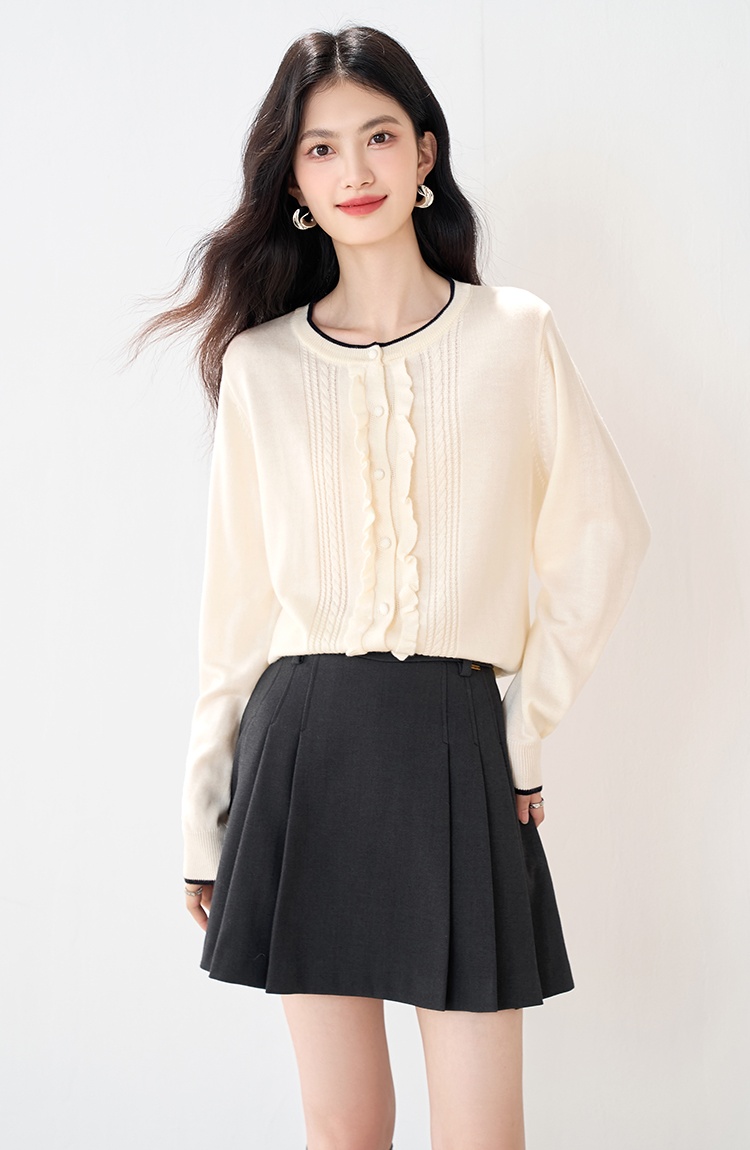 Long sleeve round neck apricot wood ear sweater for women