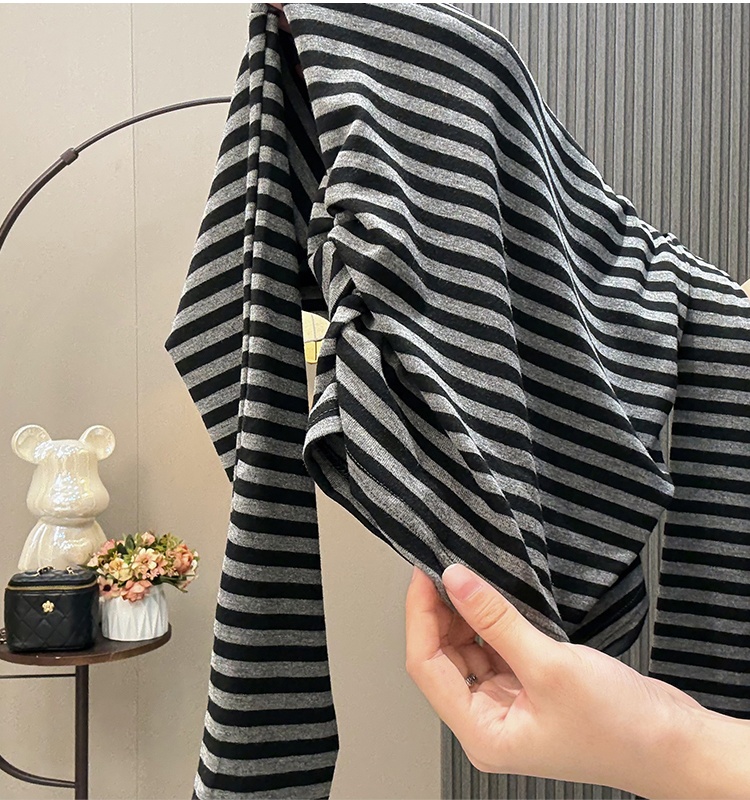 Pinched waist T-shirt tops for women