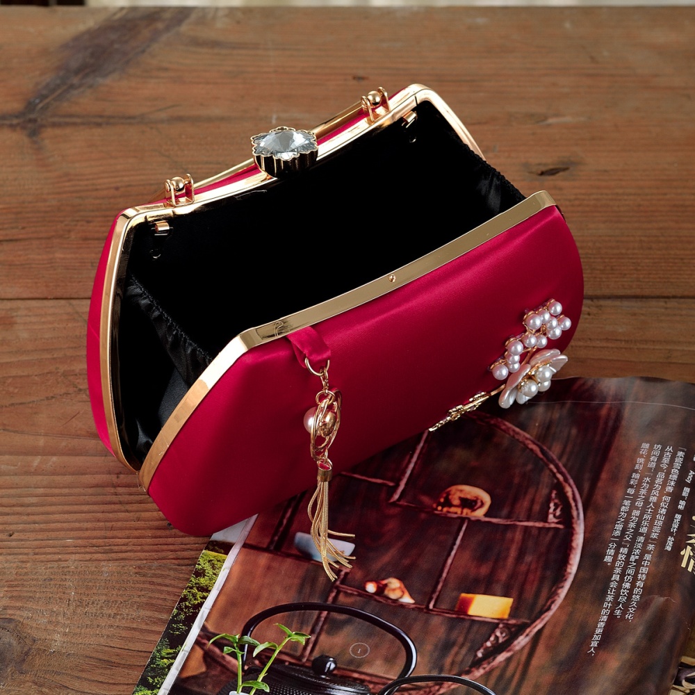 Satin cheongsam pendant diagonal package for women