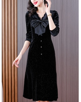 Long sleeve temperament velvet bow dress for women