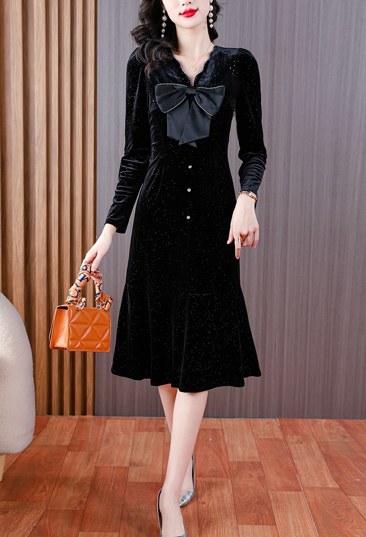 Long sleeve temperament velvet bow dress for women
