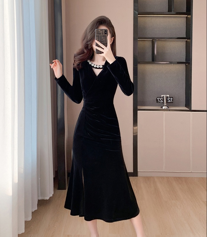 Split V-neck halter beading velvet slim fashion dress