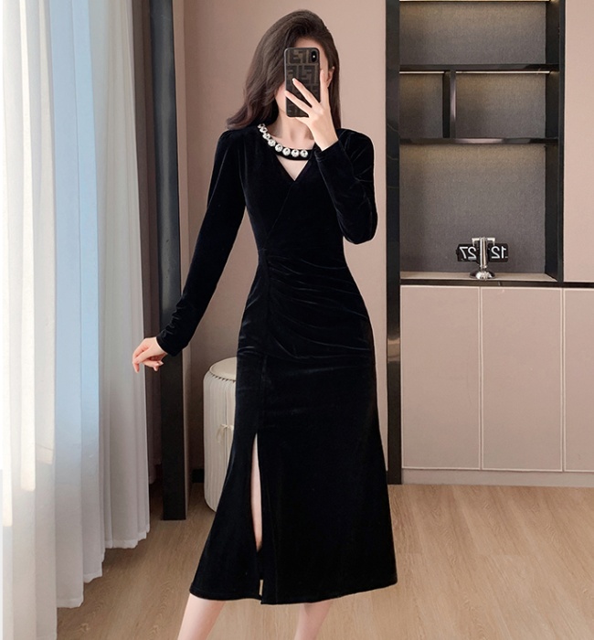 Split V-neck halter beading velvet slim fashion dress