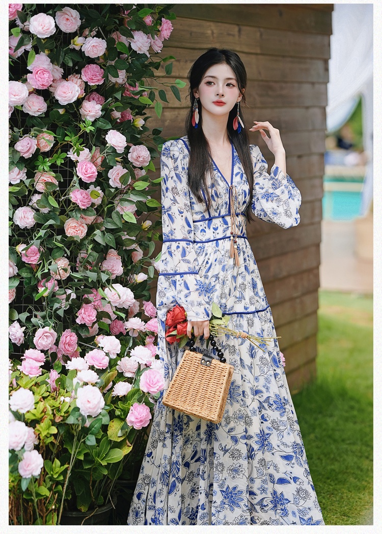 Vacation long sleeve blue and white porcelain dress