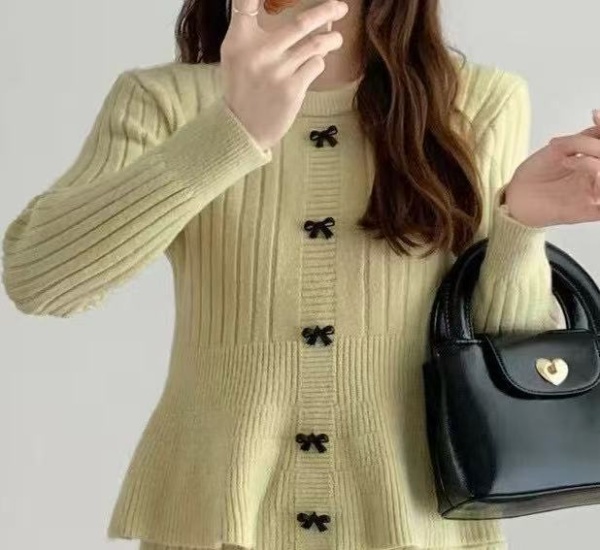 Korean style bow sweater 2pcs set for women
