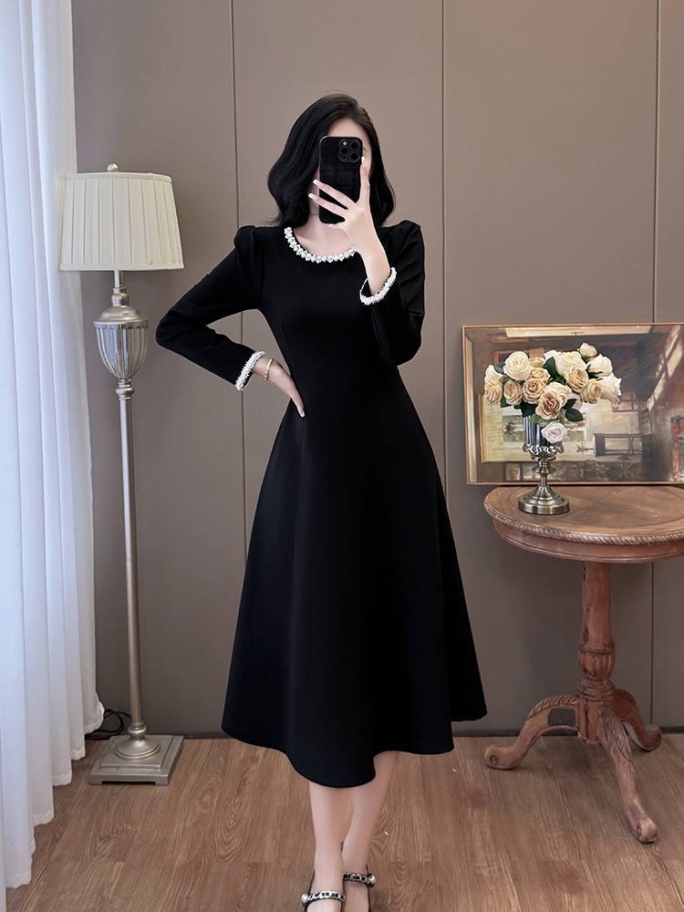 Generous light luxury temperament simple dress