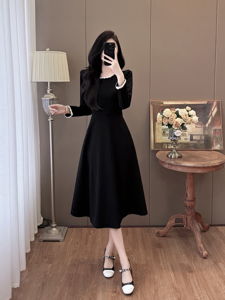 Generous light luxury temperament simple dress