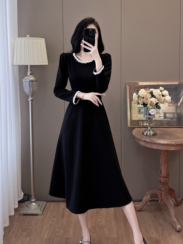 Generous light luxury temperament simple dress