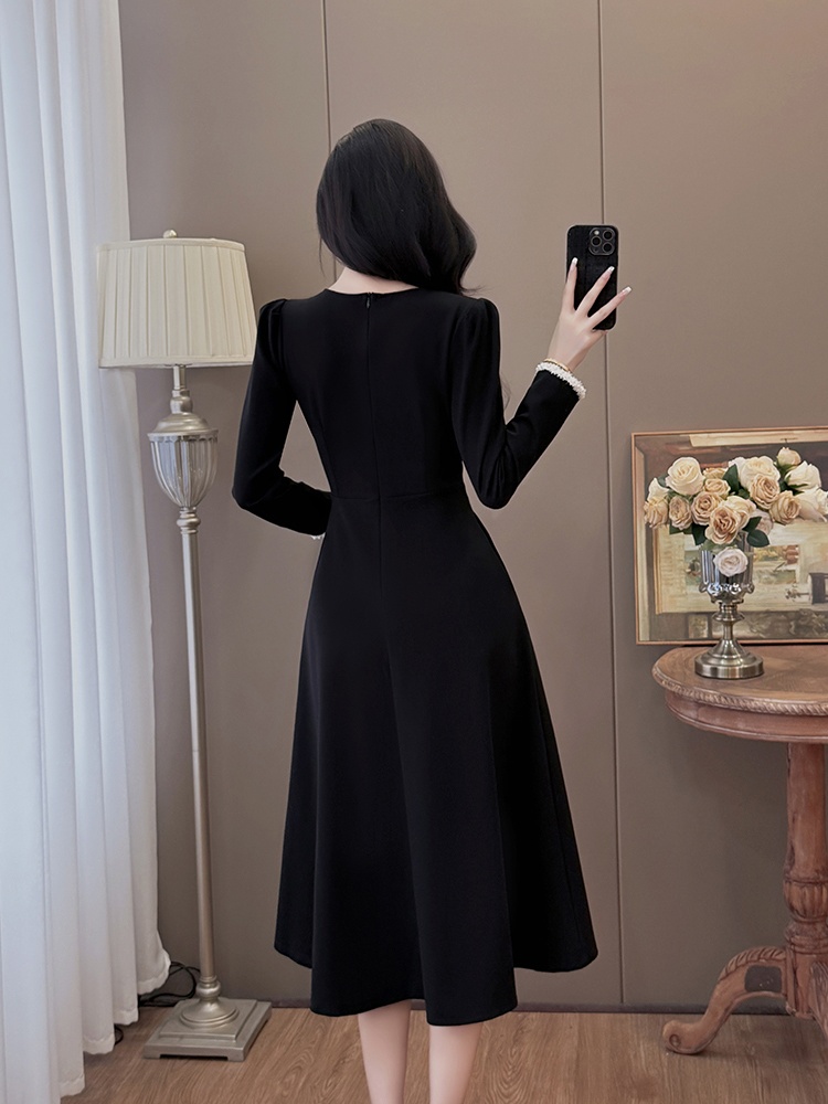 Generous light luxury temperament simple dress
