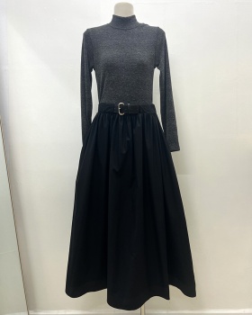 Pseudo-two with belt knitted bottoming long dress