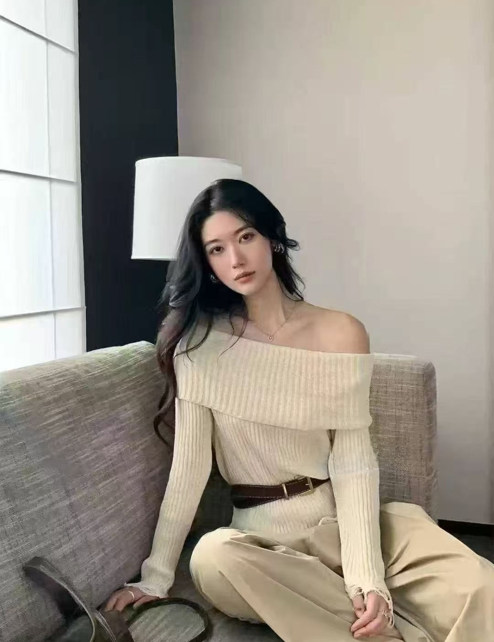 Pinched waist holes tops strapless sweater for women