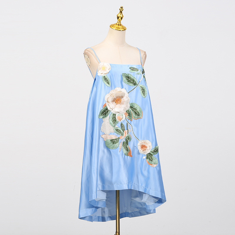 Embroidered flowers slim dress loose T-back for women
