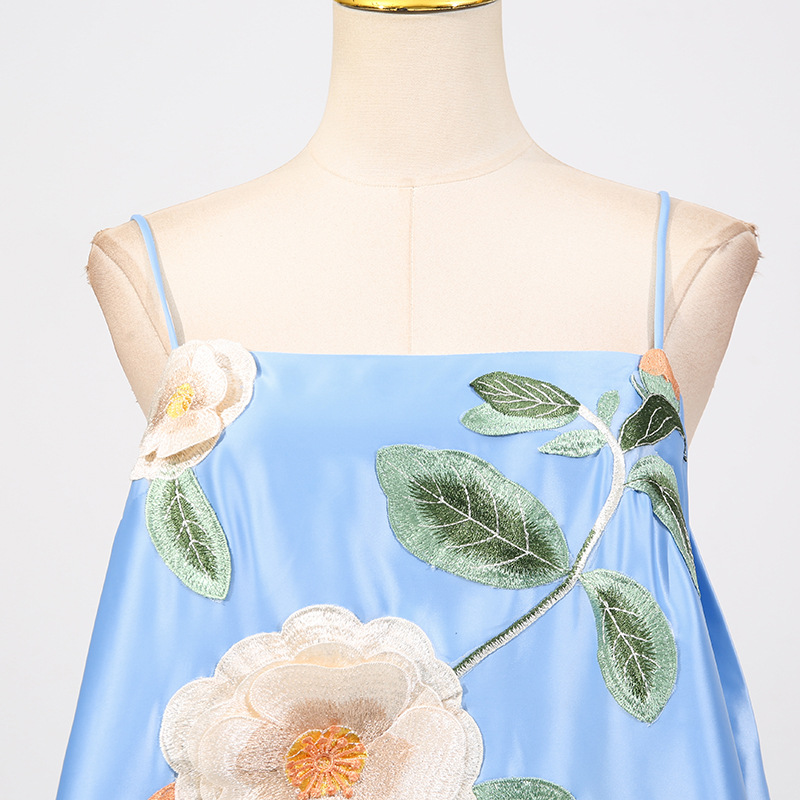 Embroidered flowers slim dress loose T-back for women