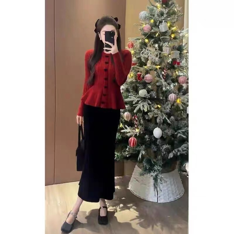 Autumn and winter sweater inside the ride tops for women