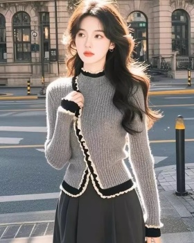 Knitted stripe tops Korean style temperament sweater