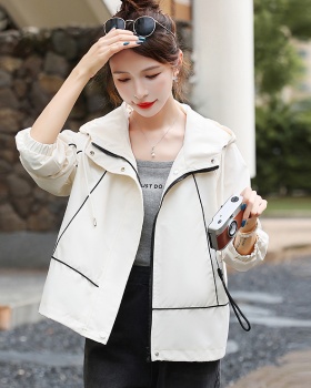 Hooded tops spring and autumn windbreaker