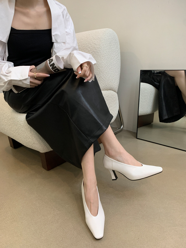 Low high-heeled shoes small square head shoes for women