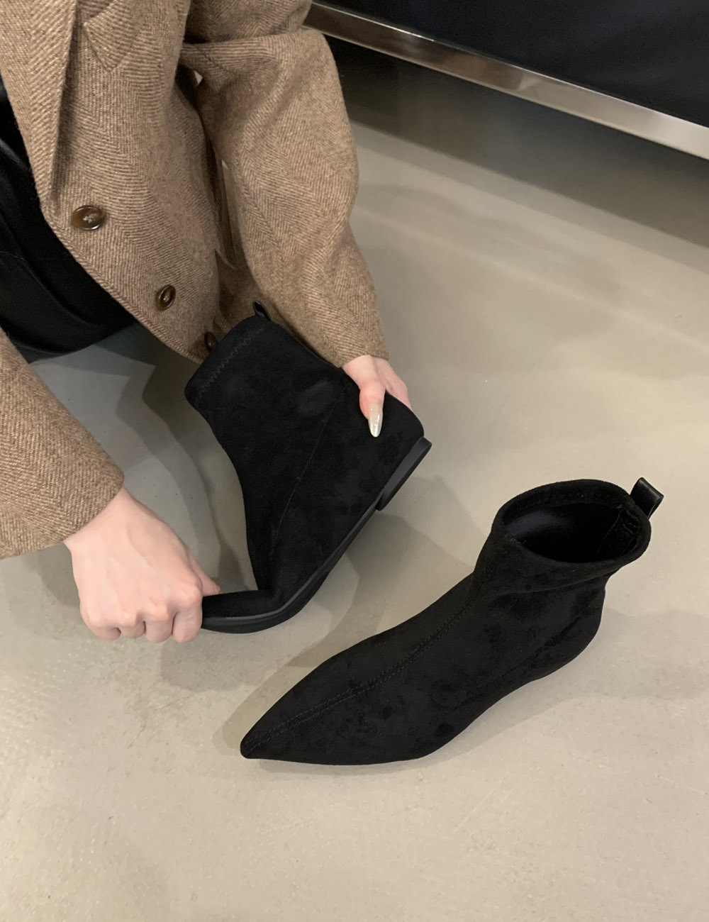 Within increased boots pointed short boots for women