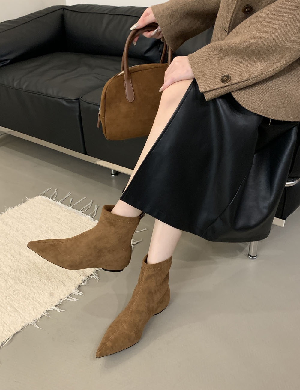 Within increased boots pointed short boots for women