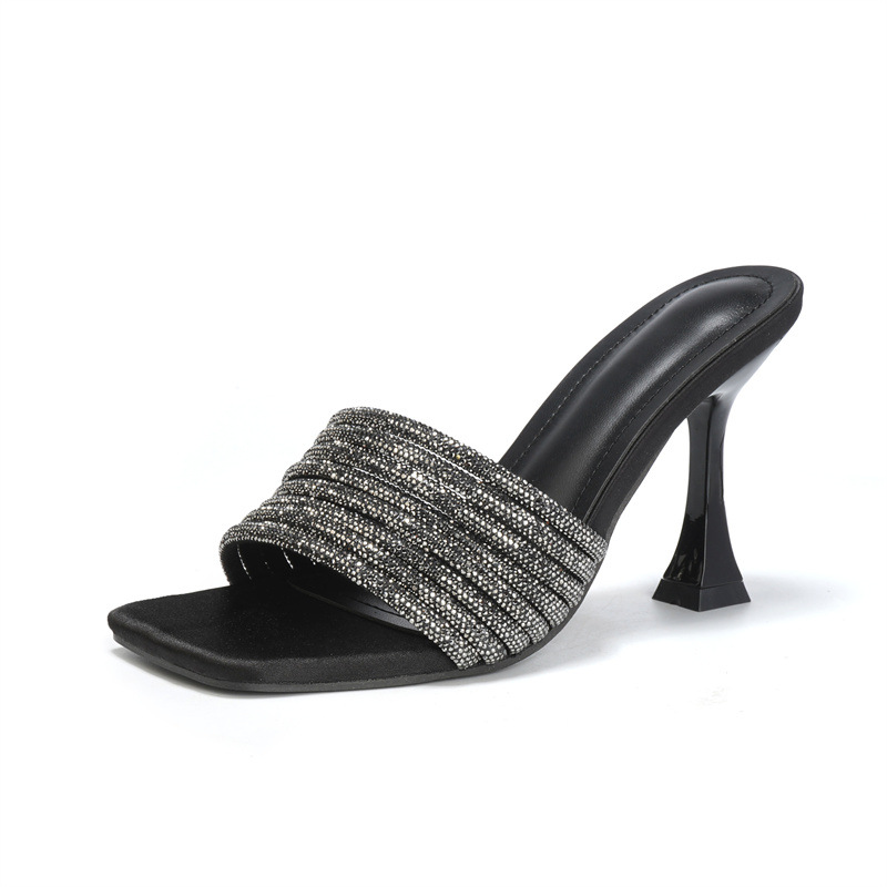 Half wears outside summer slippers for women