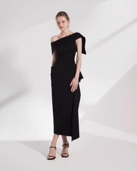 Irregular black long dress sloping shoulder dress