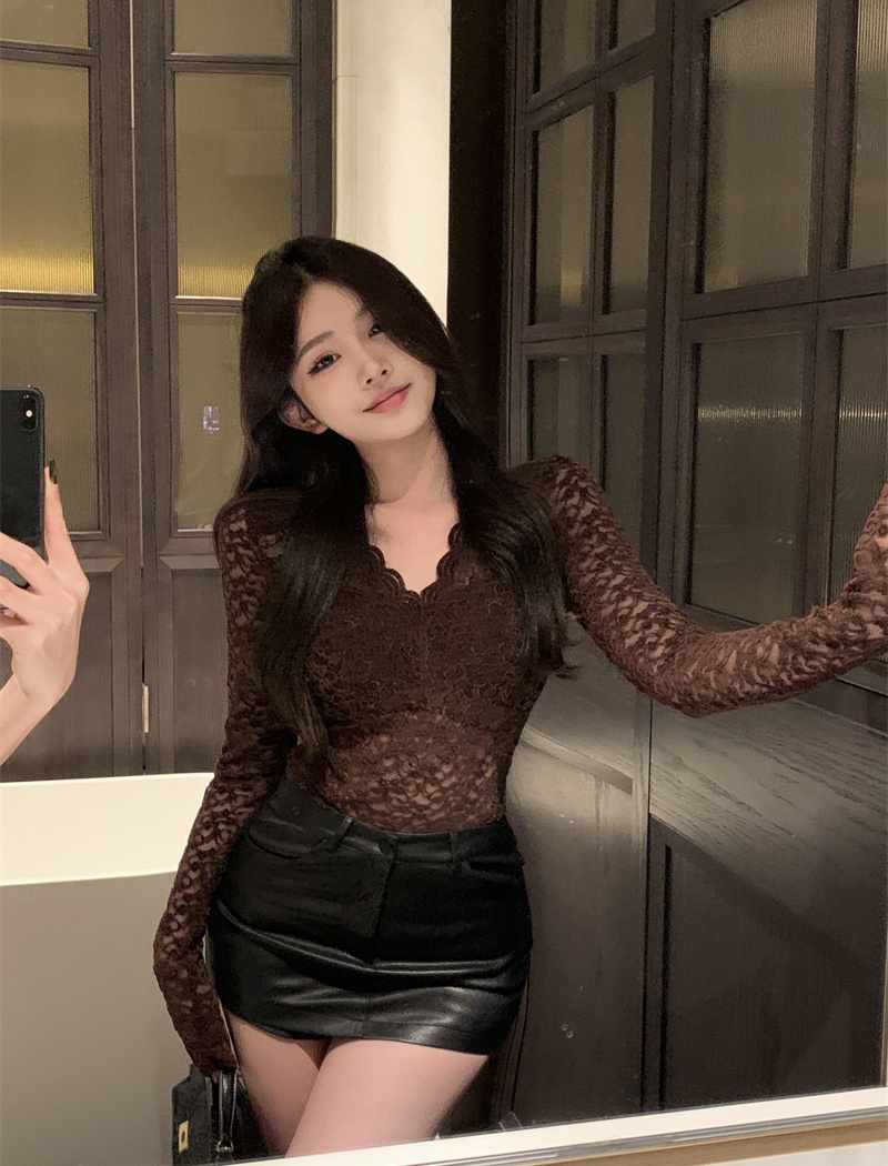Sexy V-neck bottoming temperament retro lace shirts