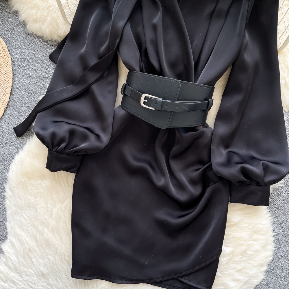 Light luxury satin belt V-neck streamer T-back for women