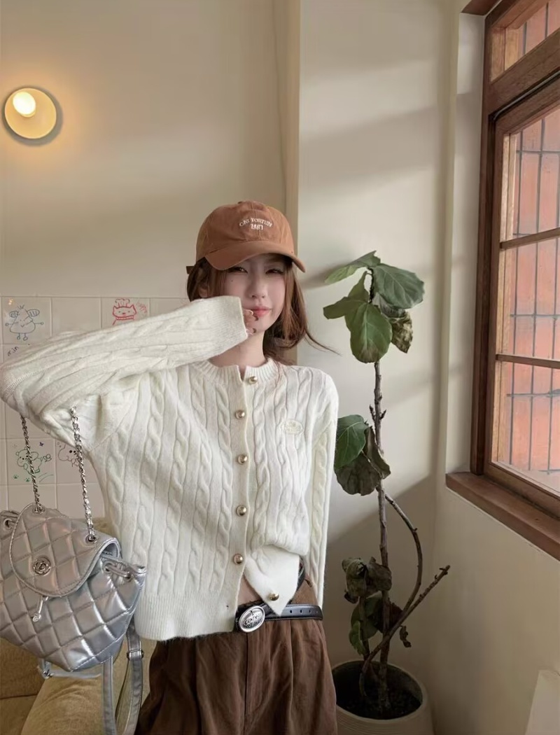 Korean style knitted sweater twist autumn coat for women