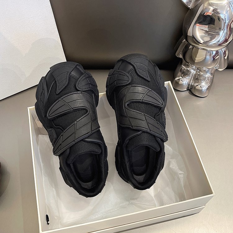 Breathable clunky sneaker Casual Sports shoes for women