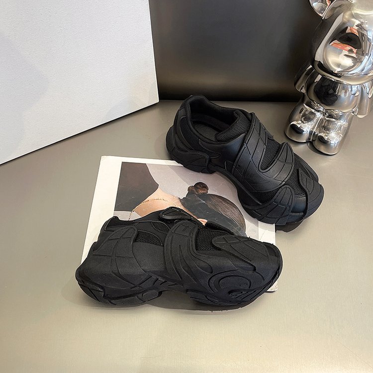 Breathable clunky sneaker Casual Sports shoes for women