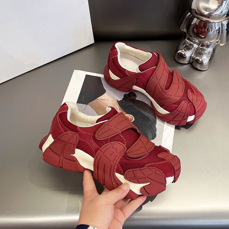 Breathable clunky sneaker Casual Sports shoes for women