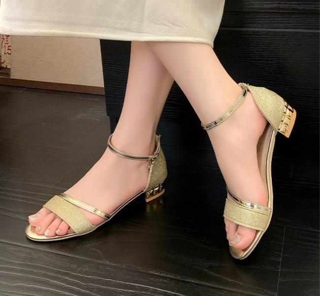 Summer thick fashion lady flat sandals for women