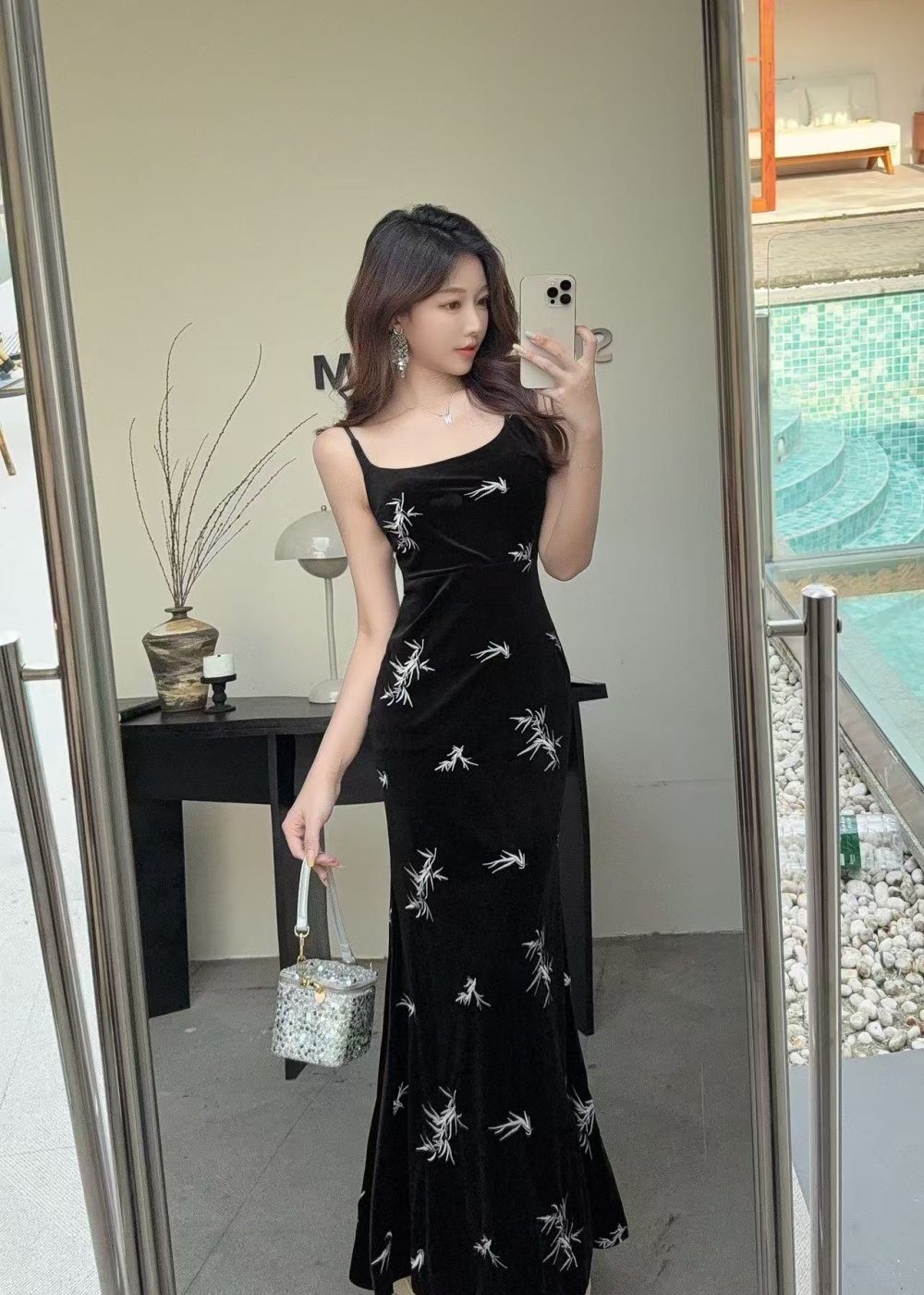 Velvet slim mermaid splice tender embroidery dress