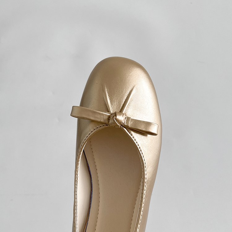 Low flat France style silver retro shoes for women
